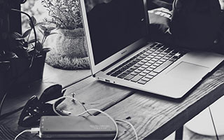 APP下载 LY Sports-明星运动员线上见面会粉丝热情高涨，运动员找明星