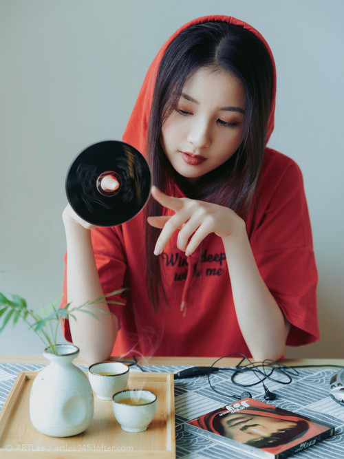 APP下载 LY Sports-《明星选手的冠名赛事：品牌合作的背后策略》，明星冠名产品什么意思