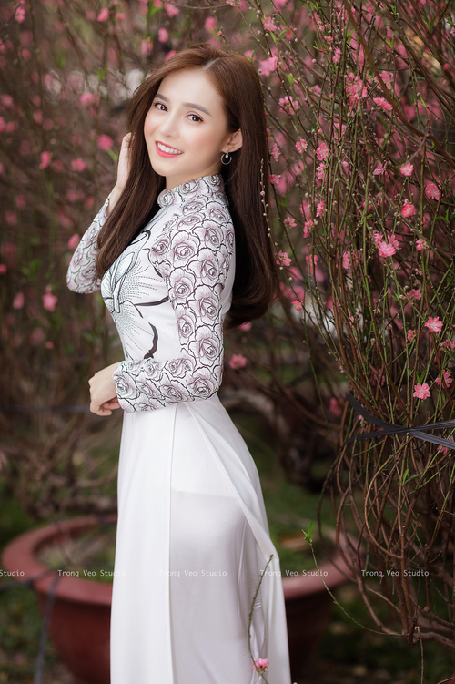 足球赛事衍生产业多元化，文化体育融合新景象，足球体育产业方案