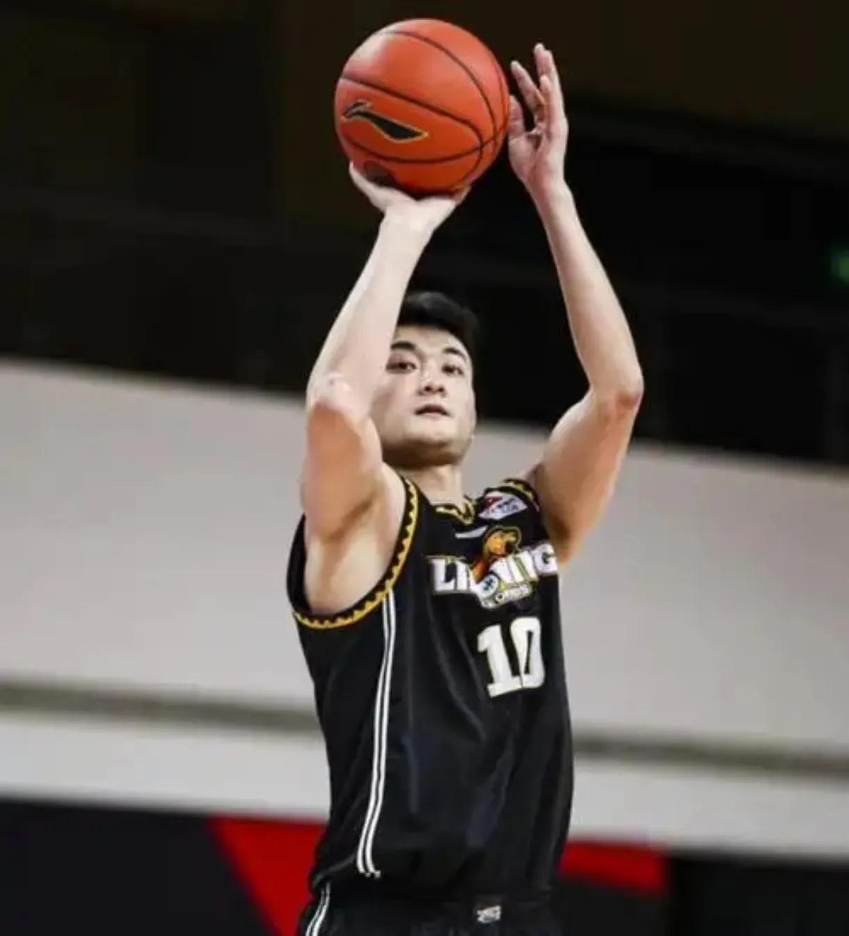 包含乐鱼体育:凯尔特人队斯玛特的防守强度:能否在新球队延续铁血防守,成为防守核心?的词条 包含乐鱼体育:凯尔特人队斯玛特的防守强度:能否在新球队延续铁血防守,成为防守核心?的词条