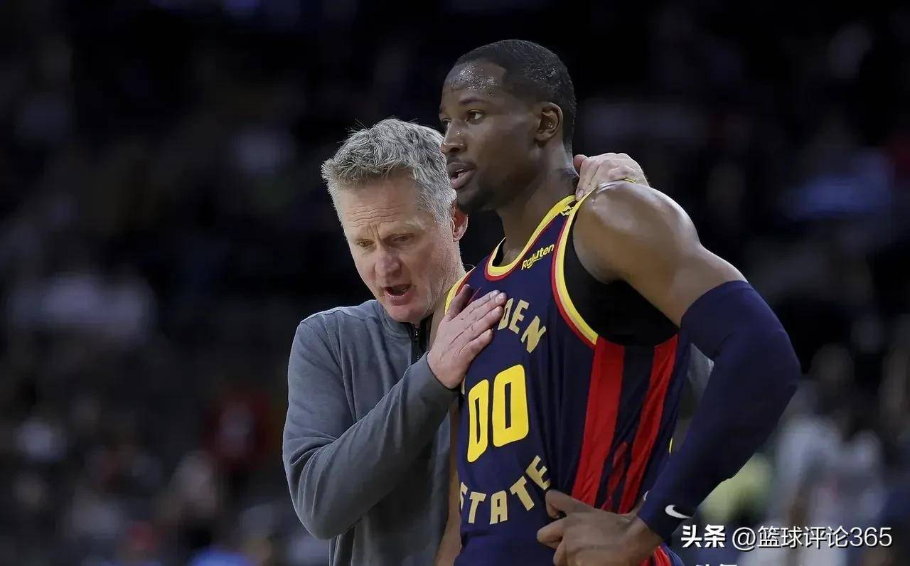 包含乐鱼体育：勇士队战术调整：科尔尝试新阵容，提升进攻多样性的词条